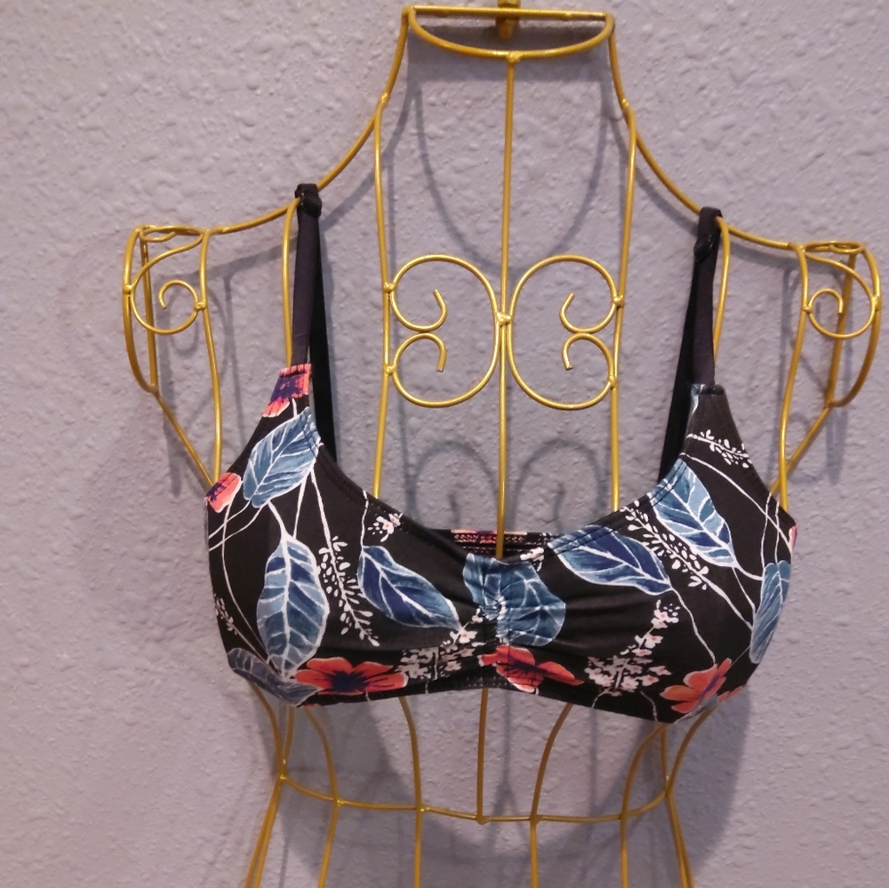 Urban Outfitters Black Floral Bra NWOT